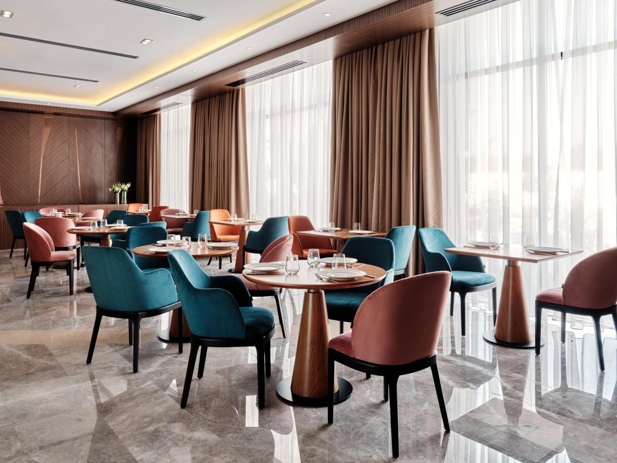 Crowne Plaza Tashkent By Ihg Hotel Ngoại thất bức ảnh